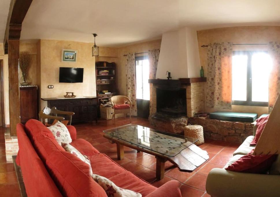 Gran Casa, Lagunas De Ruidera, Bbq, Porche, Chimenea Extérieur photo